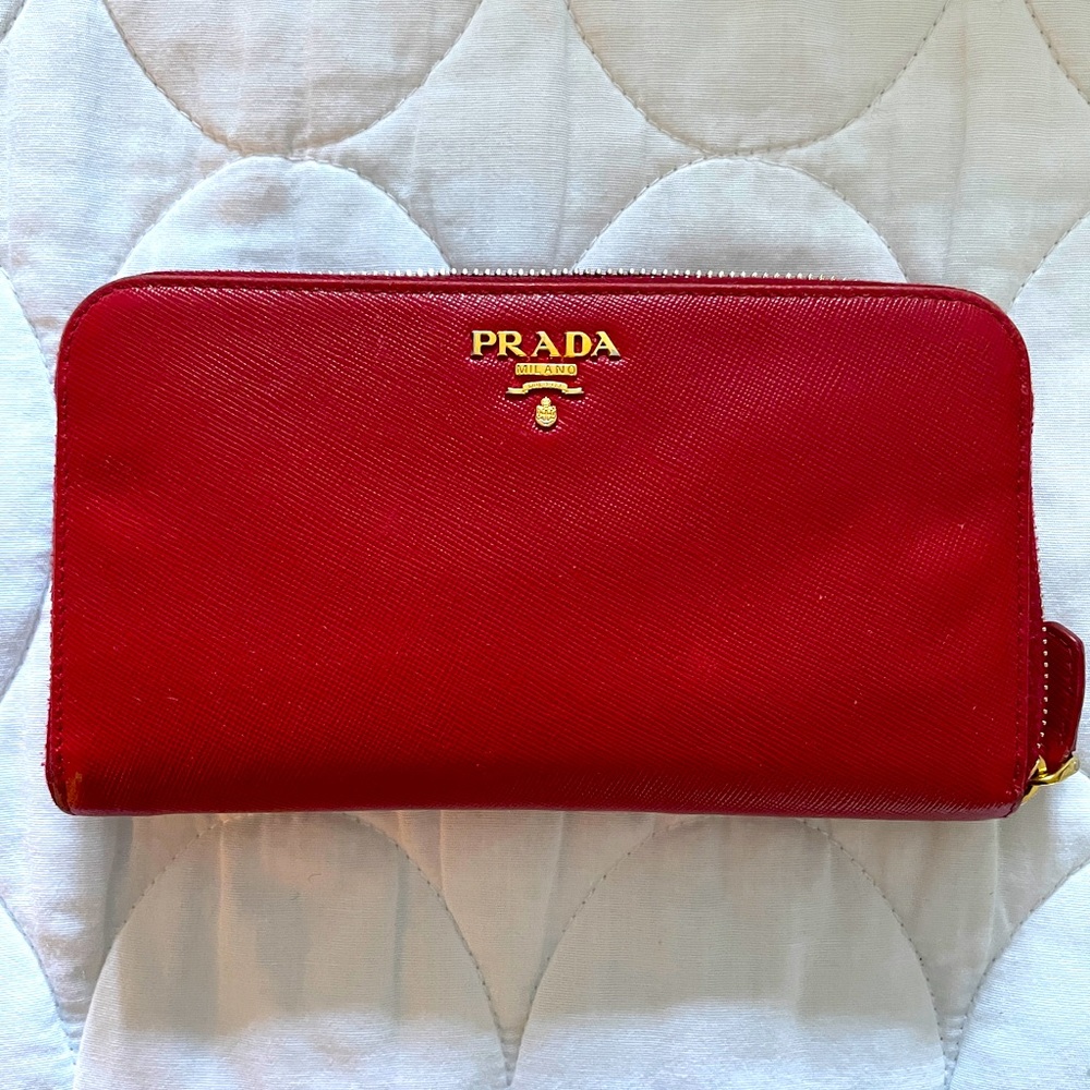 Prada
Long Saffiano zip-wallet